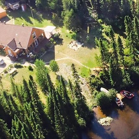 Gite De La Riviere Bed & Breakfast Chibougamau Luaran gambar