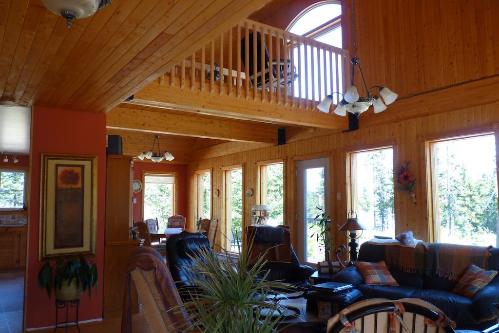 Gite De La Riviere Bed & Breakfast Chibougamau Luaran gambar