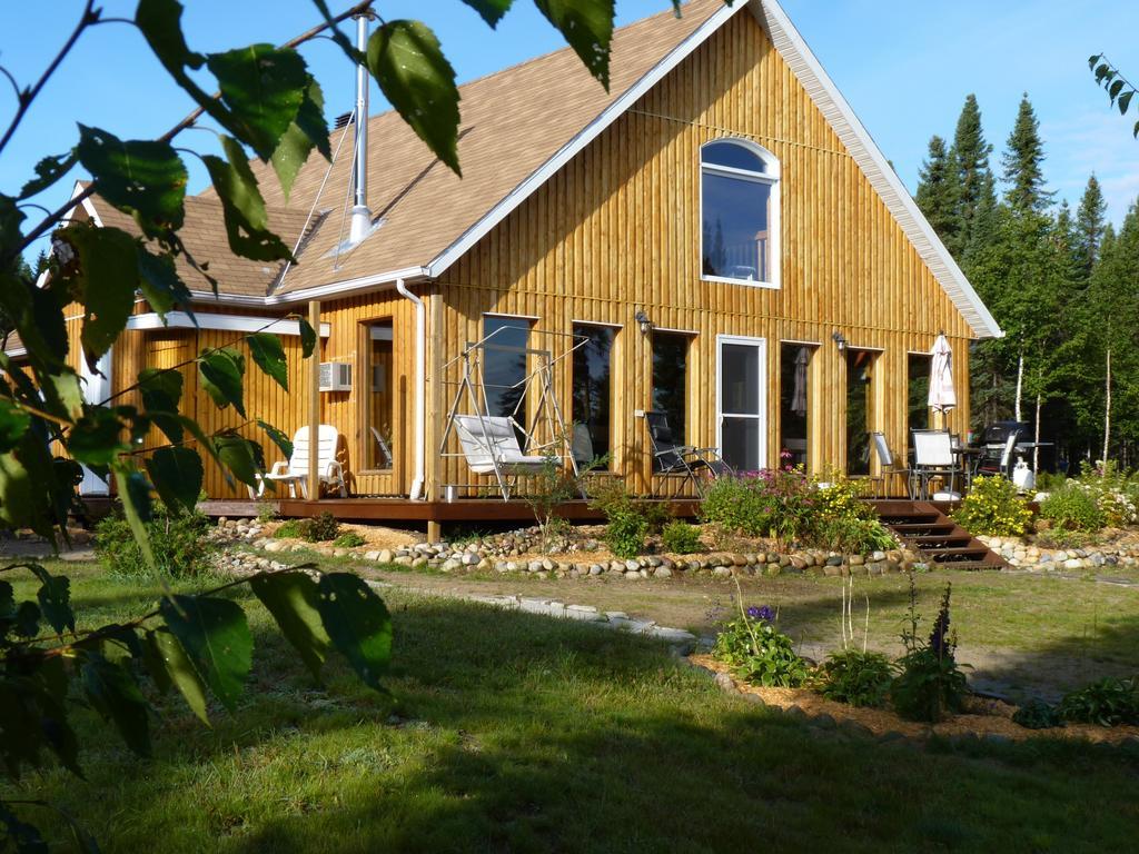Gite De La Riviere Bed & Breakfast Chibougamau Luaran gambar