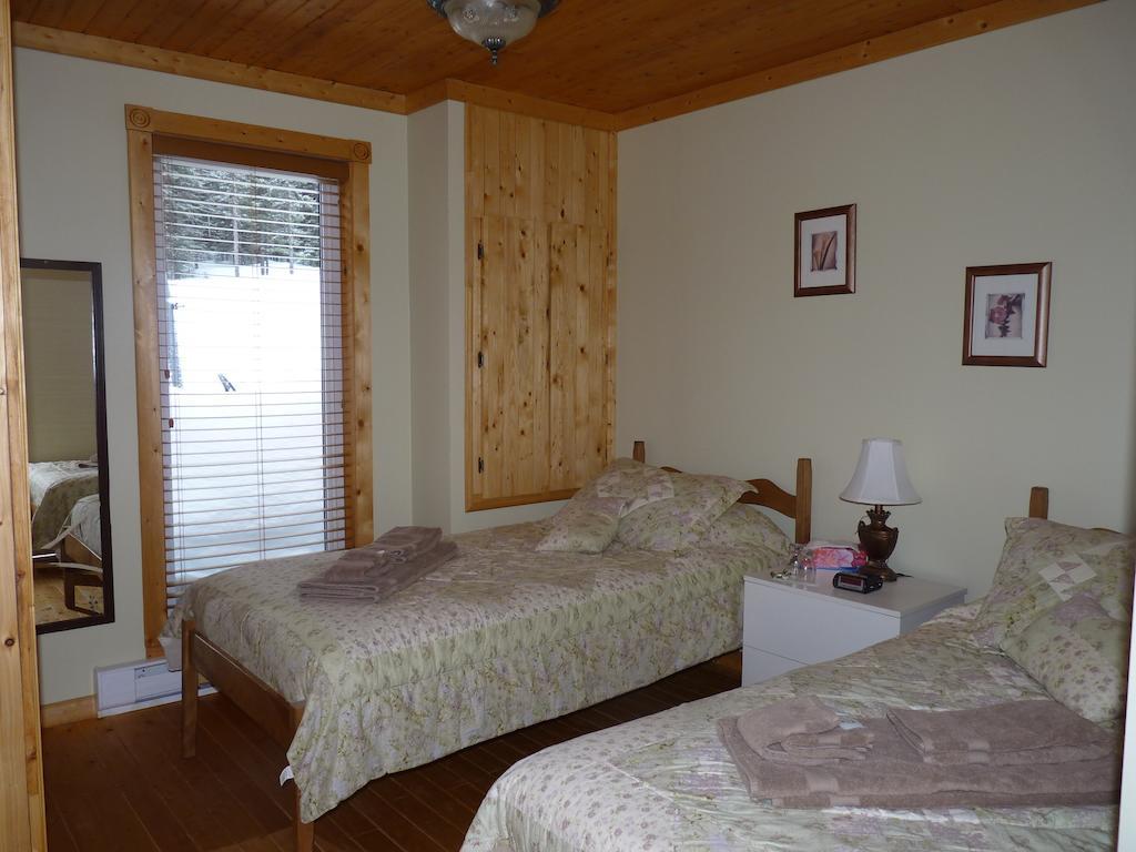 Gite De La Riviere Bed & Breakfast Chibougamau Bilik gambar