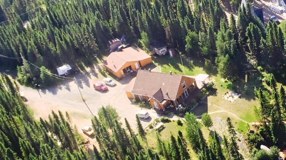 Gite De La Riviere Bed & Breakfast Chibougamau Luaran gambar